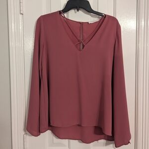 Lush Long-sleeve V-neck crisscross Blouse, Small